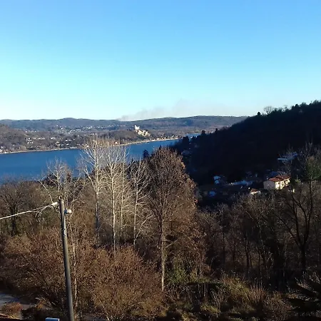 Πανσιόν Swanlake Nebbiuno