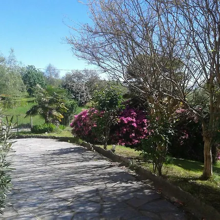 Swanlake Πανσιόν Nebbiuno